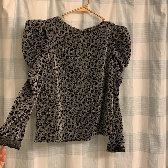 Silver sparkle cheetah top - Picture 1 of 3